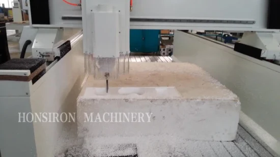 China 1325 Móveis de madeira de 3 eixos Roteador CNC 3D para fabricação / fresagem / corte Preço da máquina